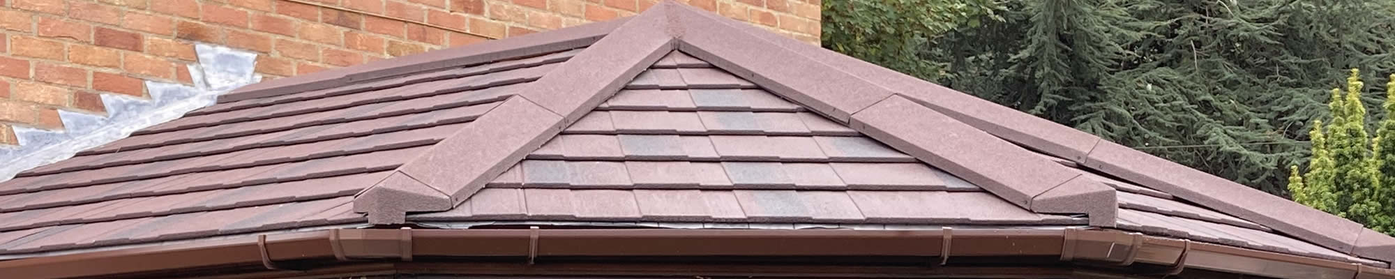 Roofer in Harston