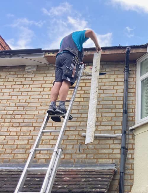 Roofer -fascias, soffits, guttering