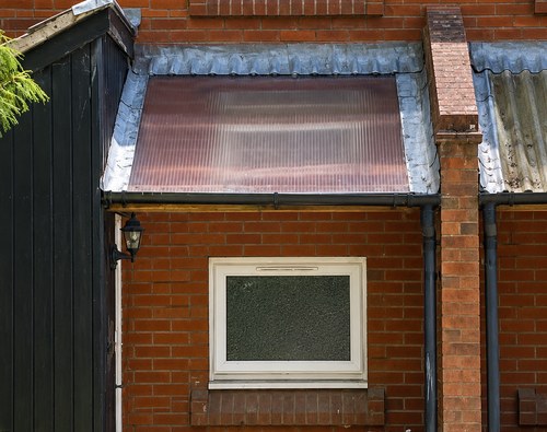 New polycarbonate roof fitted to replace a leaking fibreglass roof in Cambridge